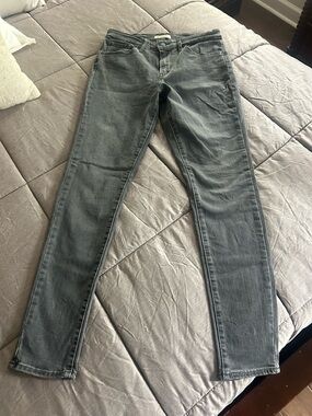 NEW Levi’s 721 High Rise Skinny Women's Slim Fit Gray Jeans Sz 29X30